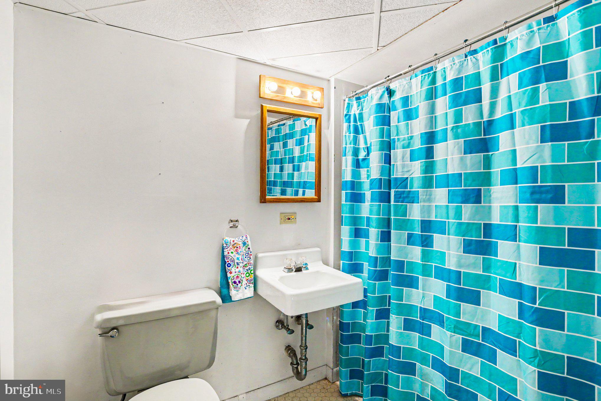 2604 Cub Hill Road Baltimore, MD 21234 - Photo 15 of 24