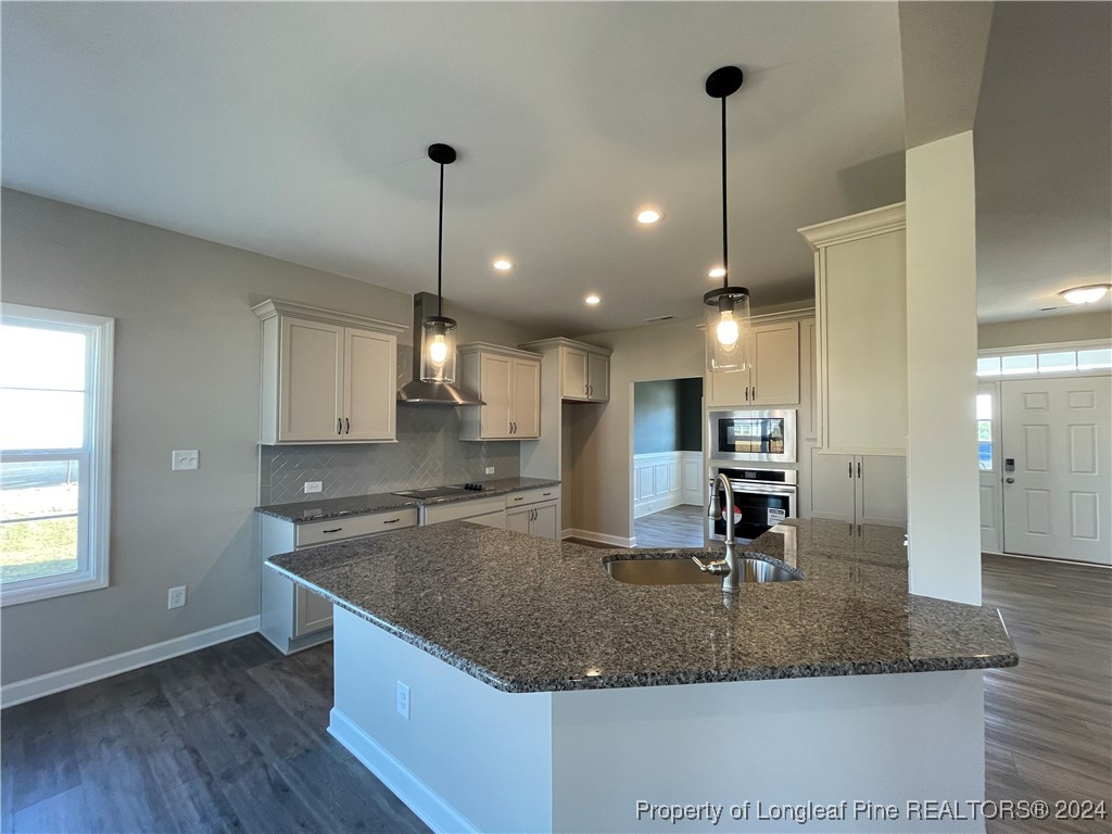 5437 Seedling Road Fayetteville, NC 28311 - Photo 5 of 19 Gallery Image 5