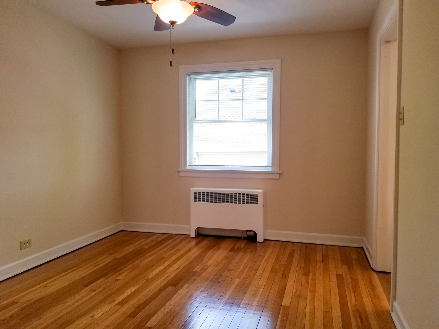 86 Lincoln Avenue, Unit 2E Riverside, IL 60546 - Photo 8 of 15