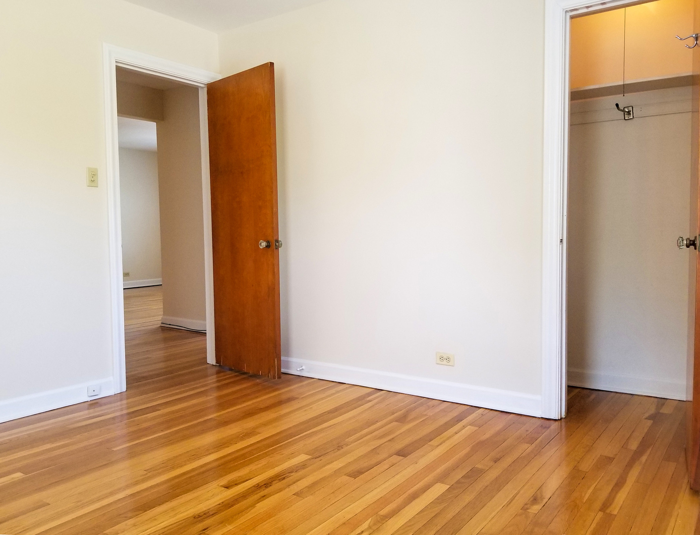 86 Lincoln Avenue, Unit 2E Riverside, IL 60546 - Photo 10 of 15