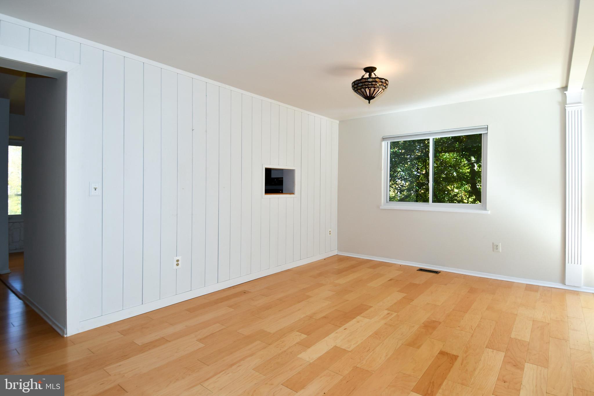 39 Windwhisper Lane Annapolis, MD 21403 - Photo 43 of 64 a view of an empty room with a window