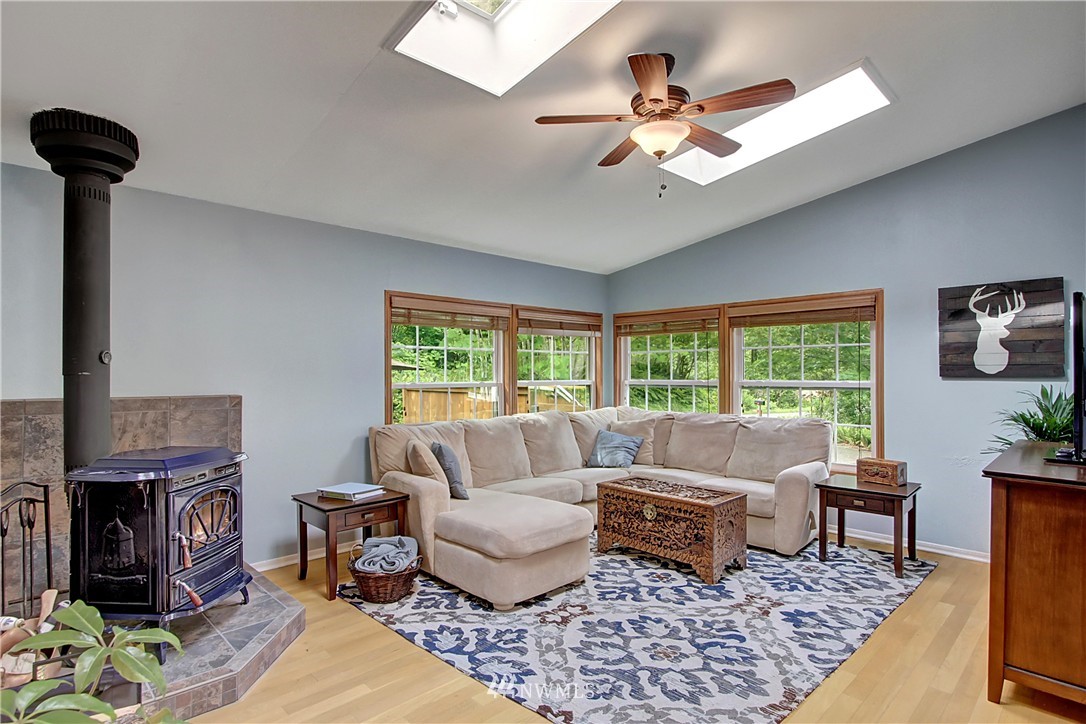 3985 West Valley Road Chimacum, WA 98325 - Photo 4 of 25