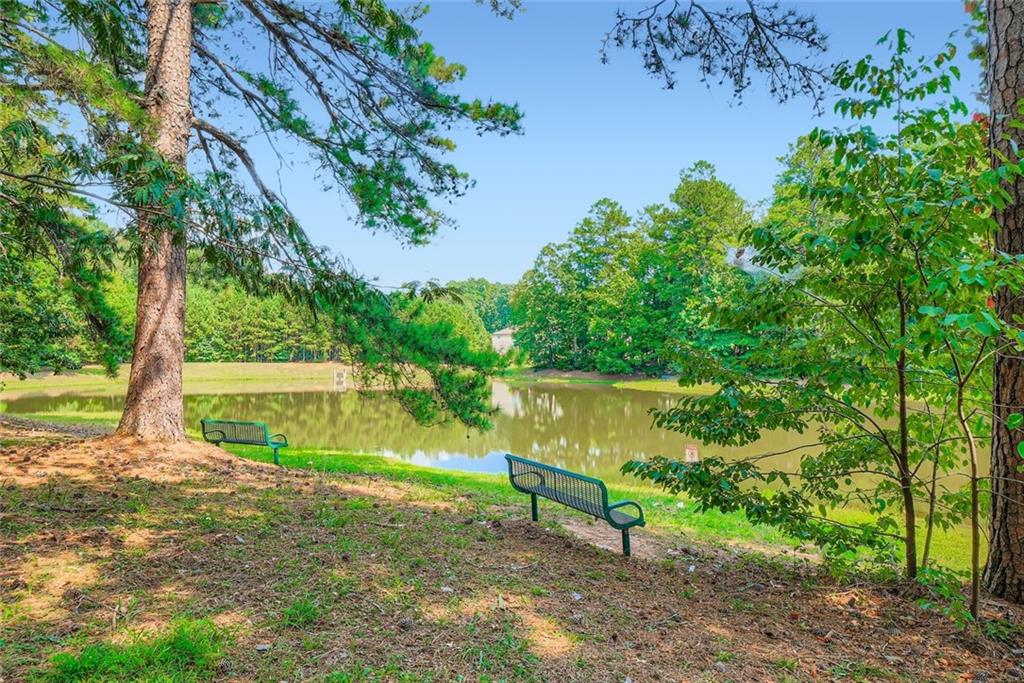 700 Kirkly Way Fairburn, GA 30213 - Photo 30 of 31 a view of a park with a bench