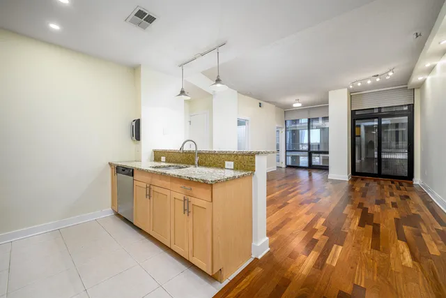 $749,000 | 159 2nd Street, Unit 601, Jersey City, NJ 07302
