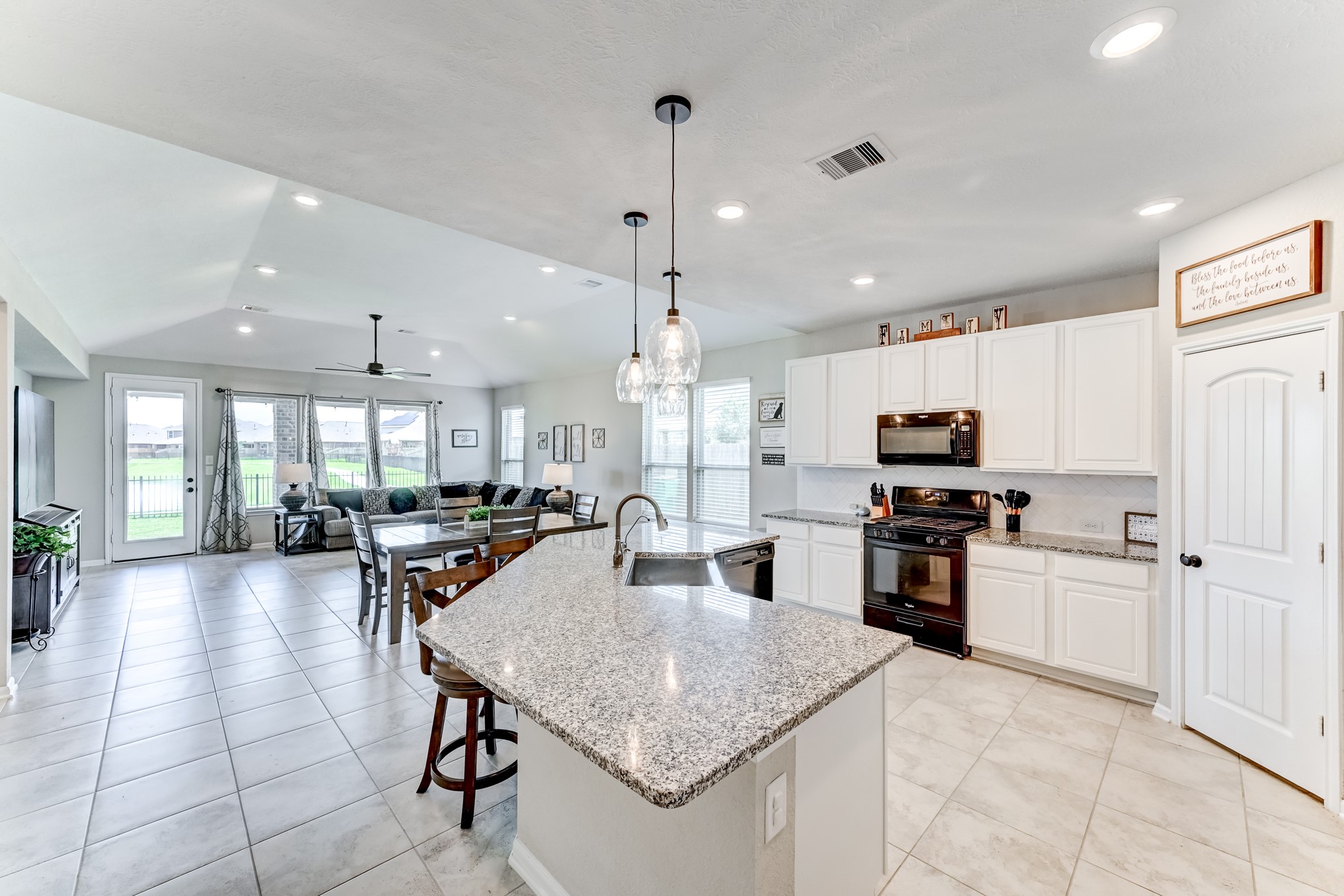 25307 Champion Ridge Court Katy, TX 77493 - Photo 14 of 48 Kitchen