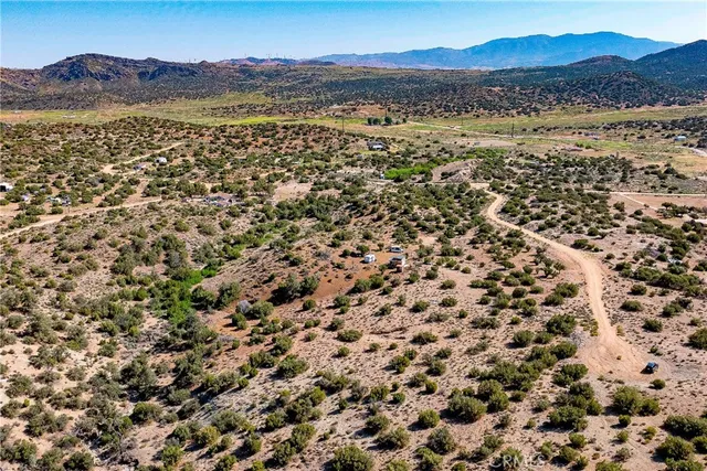 $14,000 | 26000 Arabian Place, Tehachapi, CA 93561