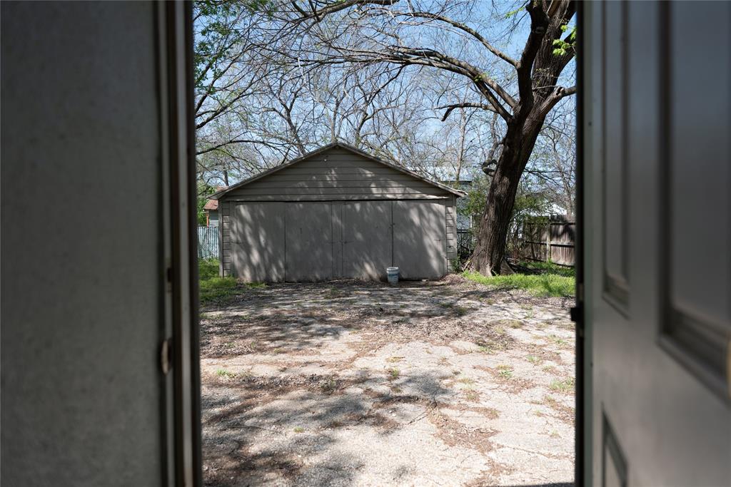 707 Ritchey Street Gainesville, TX 76240 - Photo 4 of 14