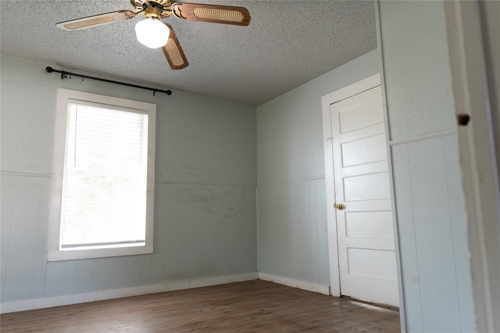 707 Ritchey Street Gainesville, TX 76240 - Photo 8 of 14