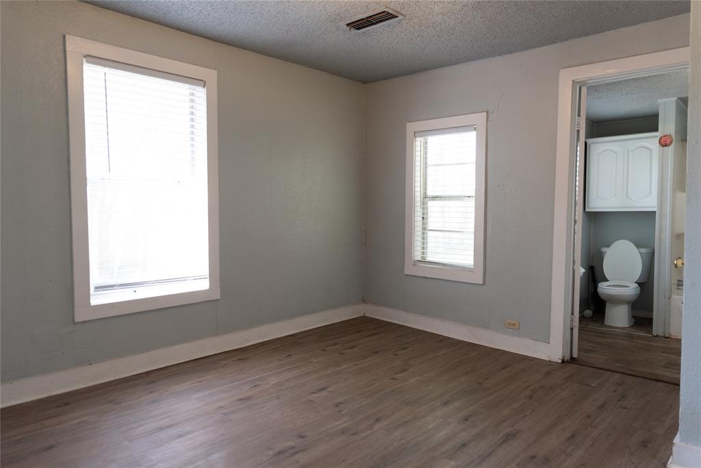 707 Ritchey Street Gainesville, TX 76240 - Photo 9 of 14