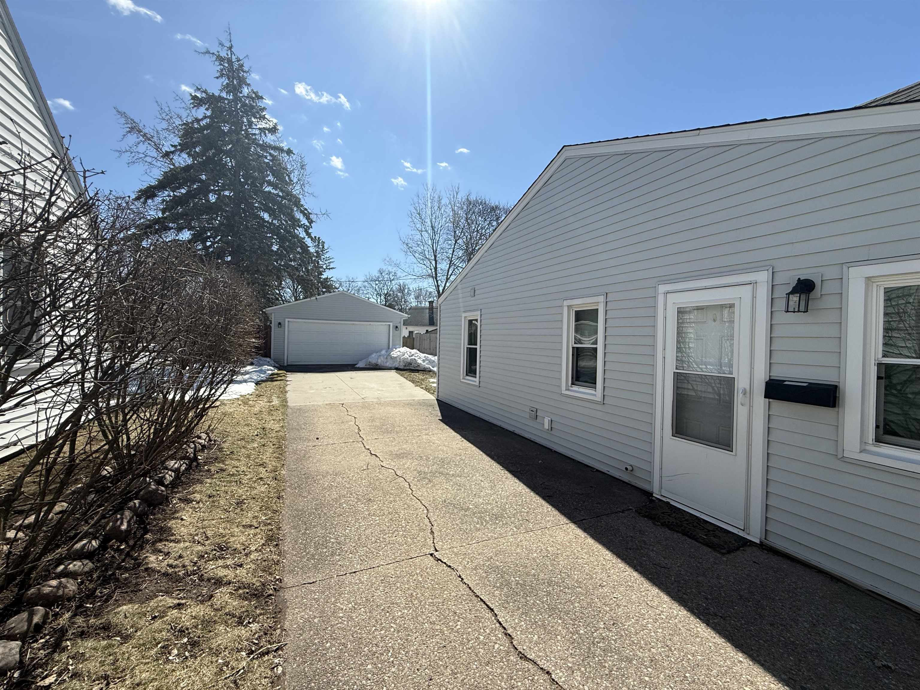 1631 West Spring Street Appleton, WI 54914 - Photo 13 of 17
