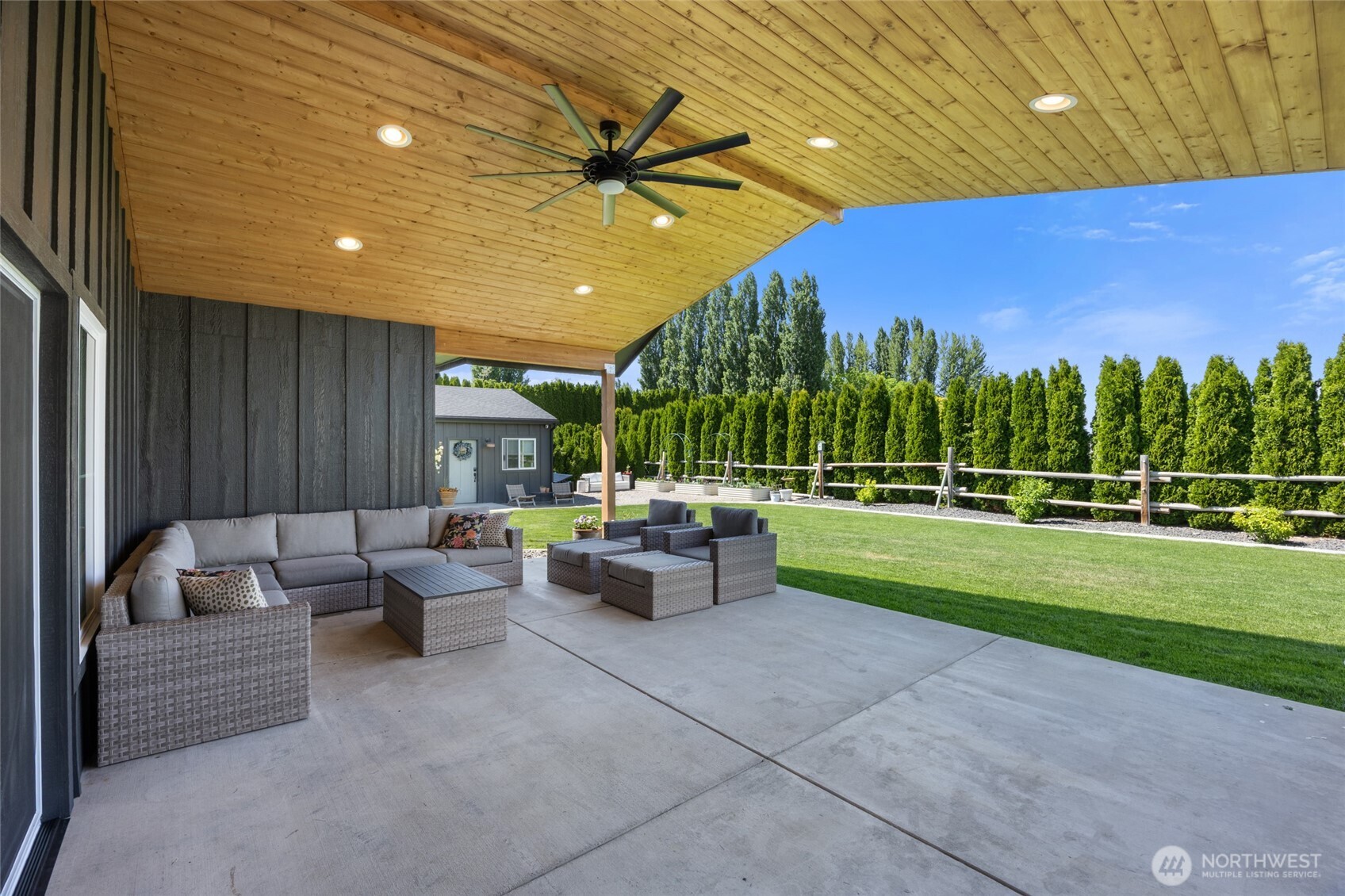 9914 Morgan Road Northeast Moses Lake, WA 98837 - Photo 31 of 40