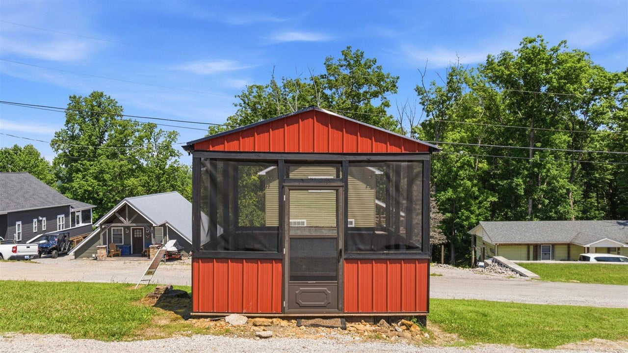49 Oakridge Road Bee Spring, KY 42207 - Photo 5 of 33 Gallery Image 5