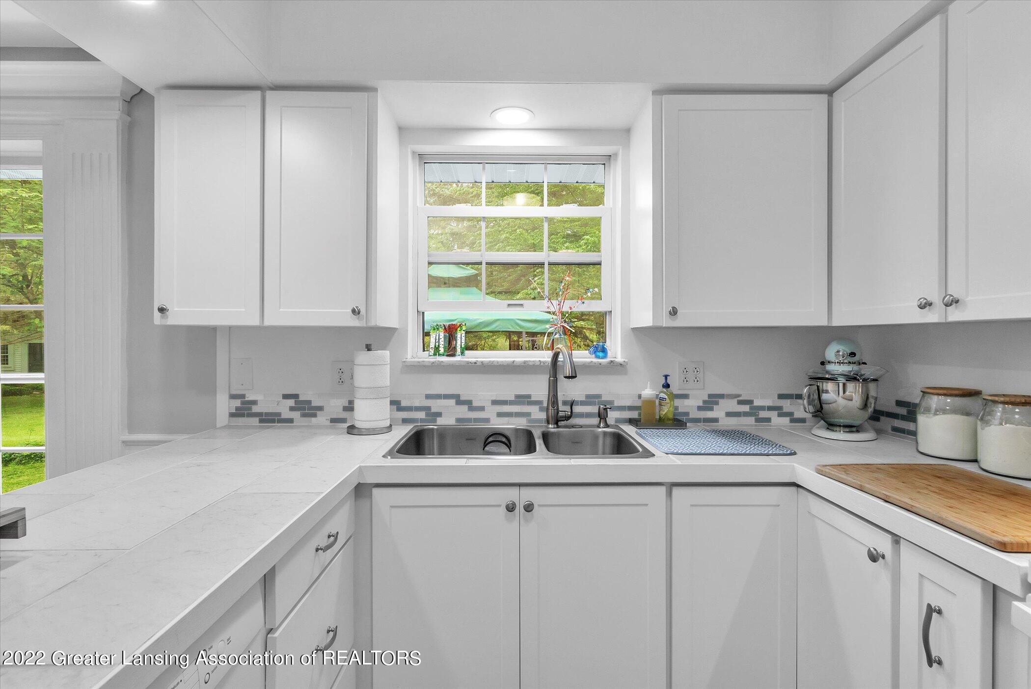 6738 East Parks Road Ovid, MI 48866 - Photo 18 of 59 18-6783-E-Parks-Rd-WindowStill-Real-Esta