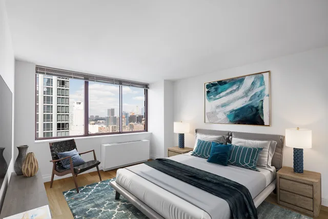 $4,925 | 260 West 52nd Street, Unit 21D | Theater District
