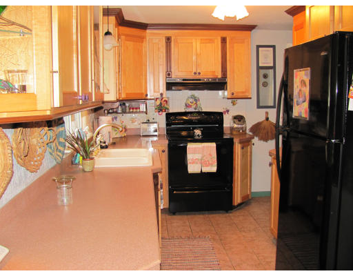 718 Holyoke Road Westfield, MA 01085 - Photo 5 of 12 Gallery Image 5
