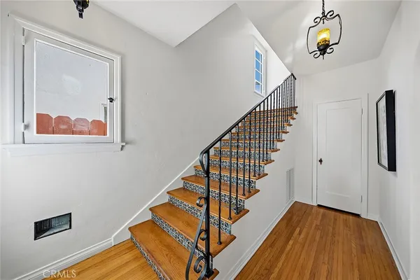 $1,450,000 | 143 Claremont Avenue, Long Beach, CA 90803