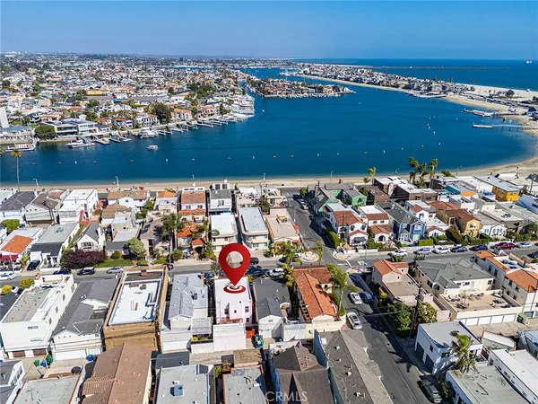 $1,450,000 | 143 Claremont Avenue, Long Beach, CA 90803