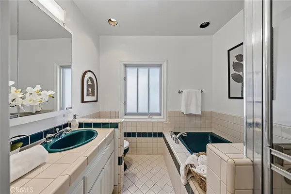 $1,450,000 | 143 Claremont Avenue, Long Beach, CA 90803