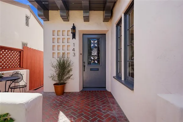 $1,450,000 | 143 Claremont Avenue, Long Beach, CA 90803