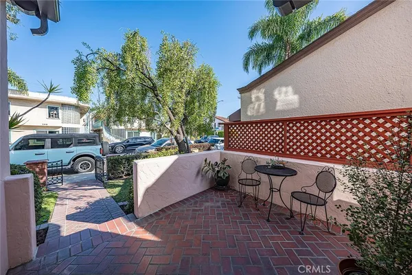 $1,450,000 | 143 Claremont Avenue, Long Beach, CA 90803