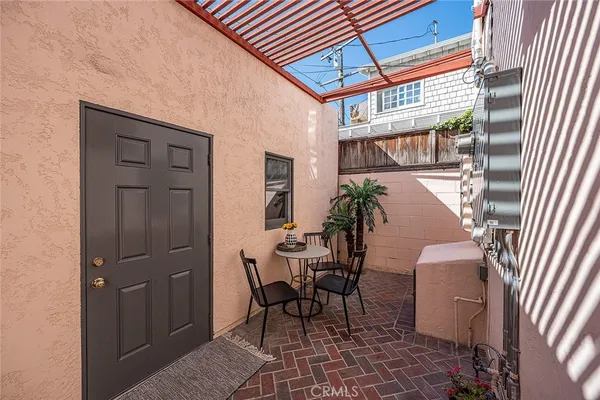$1,450,000 | 143 Claremont Avenue, Long Beach, CA 90803