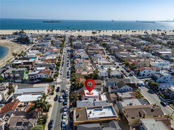 $1,450,000 | 143 Claremont Avenue, Long Beach, CA 90803