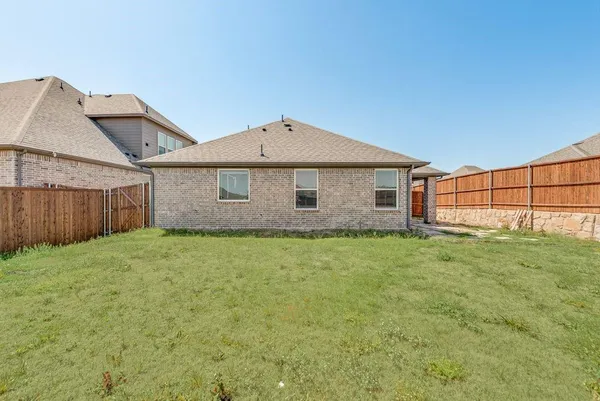 $2,250 | 512 Tartane Drive, Anna, TX 75409