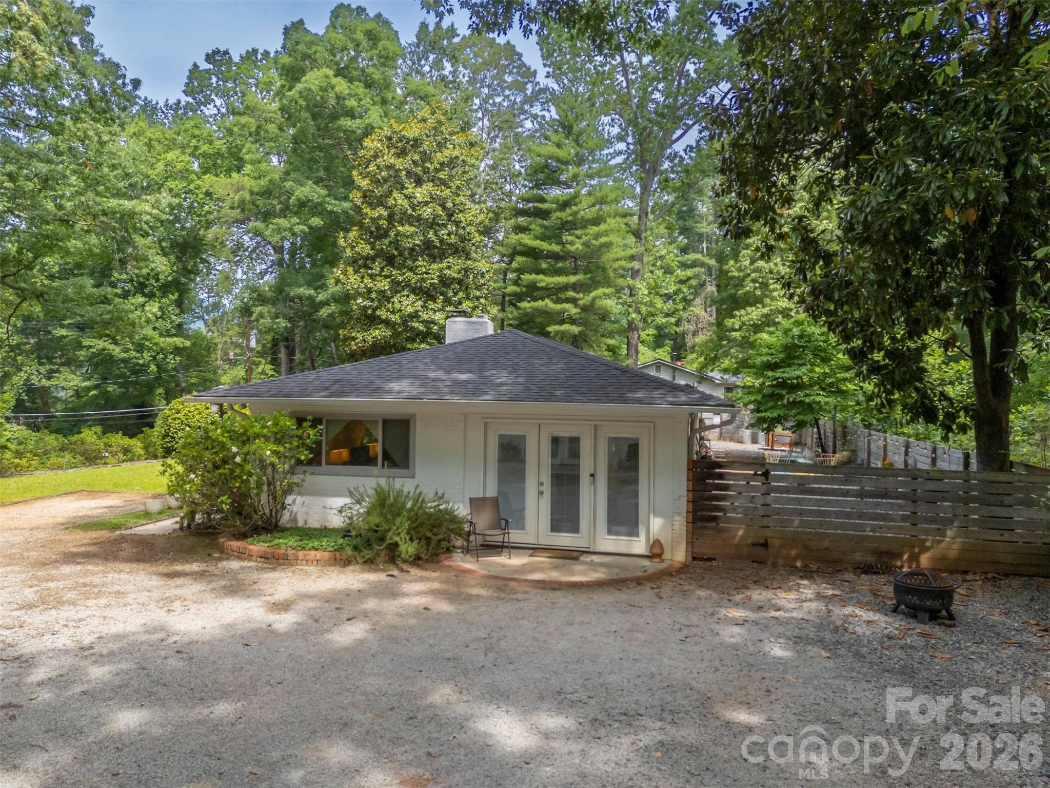 1620 Butter Street Landrum, SC 29356 - Photo 7 of 38