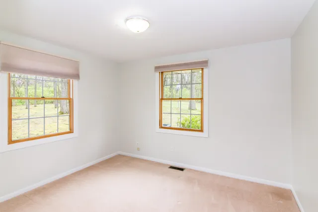 $2,100 | 6868 Crane Road, Ypsilanti, MI 48197