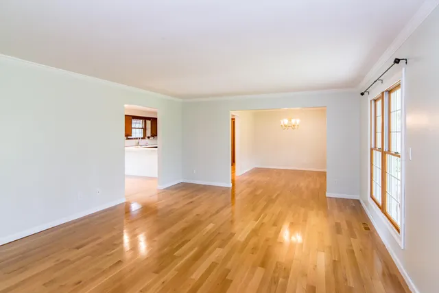 $2,100 | 6868 Crane Road, Ypsilanti, MI 48197