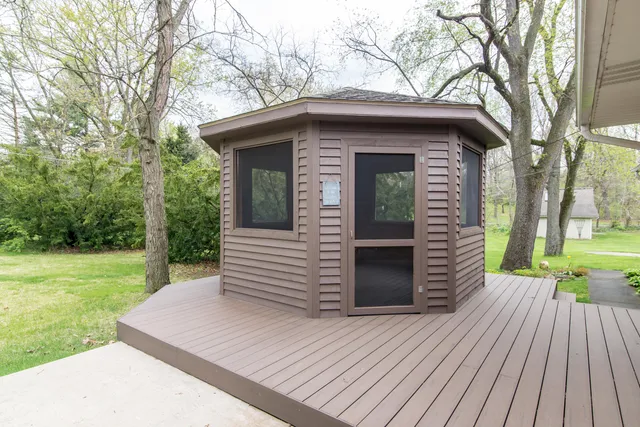 $2,100 | 6868 Crane Road, Ypsilanti, MI 48197