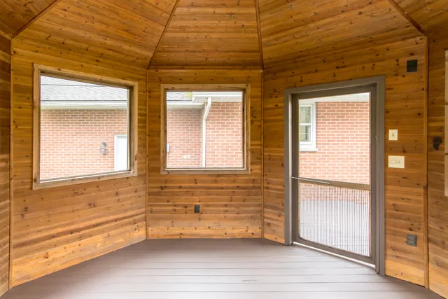 $2,100 | 6868 Crane Road, Ypsilanti, MI 48197