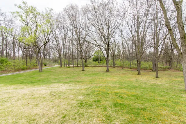 $2,100 | 6868 Crane Road, Ypsilanti, MI 48197