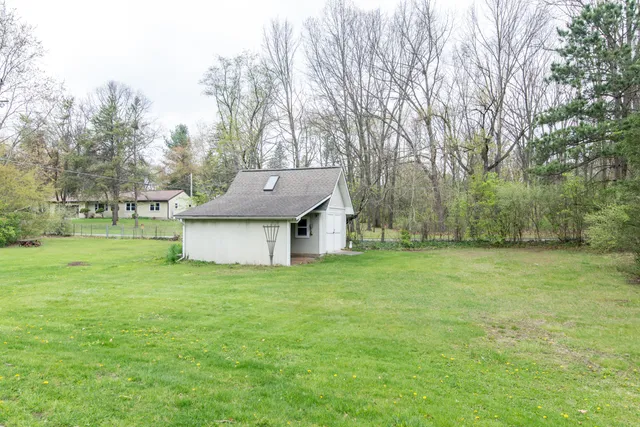 $2,100 | 6868 Crane Road, Ypsilanti, MI 48197