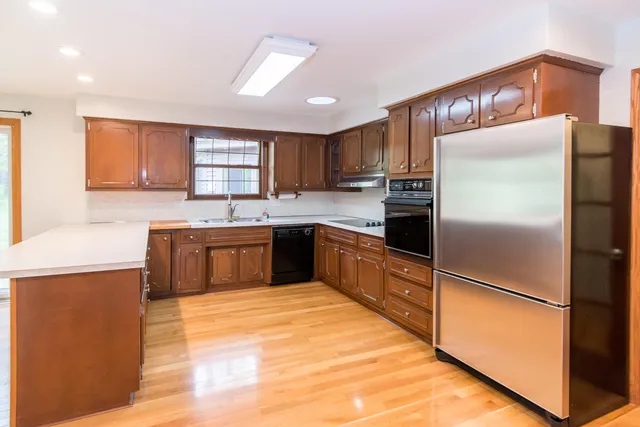 $2,100 | 6868 Crane Road, Ypsilanti, MI 48197