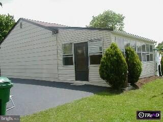 915 Independence Road Norristown, PA 19403 - Photo 2 of 5 Gallery Image 2