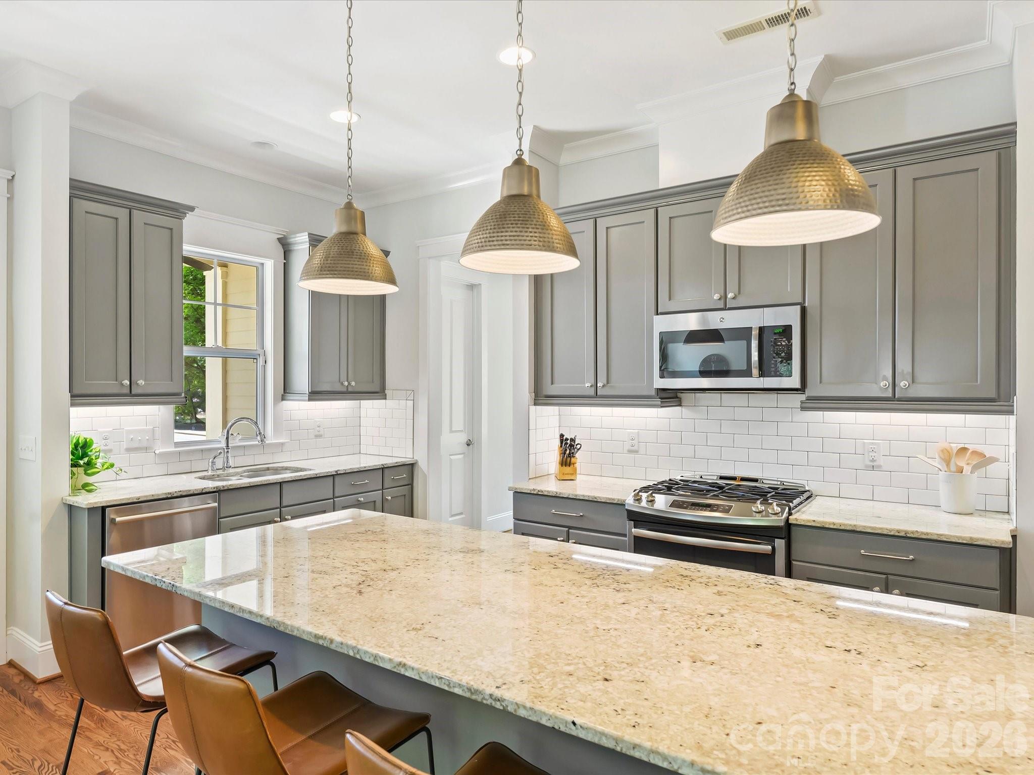 1131 Reece Road Charlotte, NC 28209 - Photo 9 of 37 Gallery Image 9