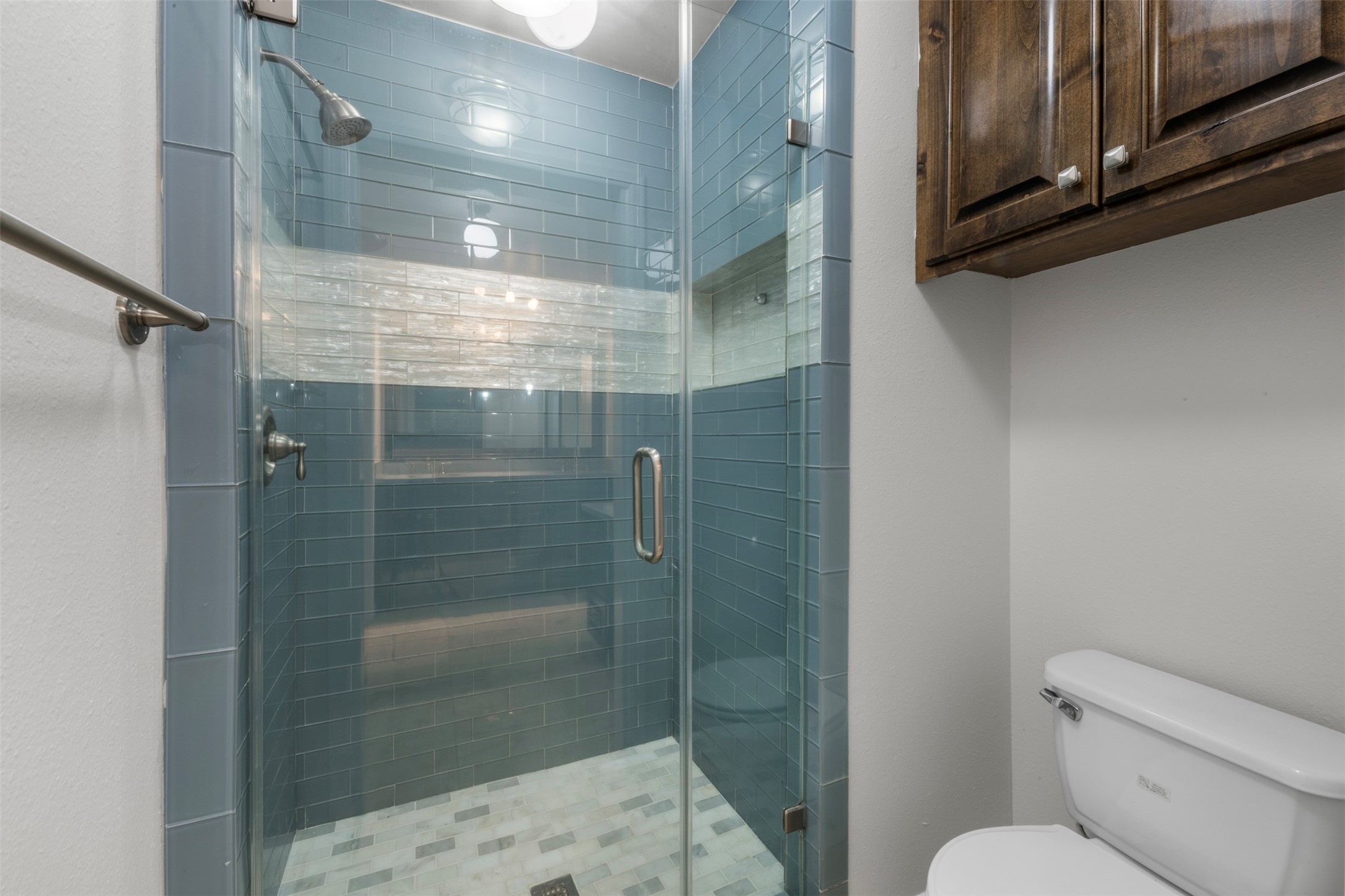 28081 Ivy Oaks Lane Splendora, TX 77372 - Photo 10 of 27 a bathroom with a shower