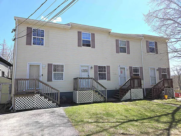 $249,000 | 67 Glen Street, Unit 1, Farmington, NH 03835