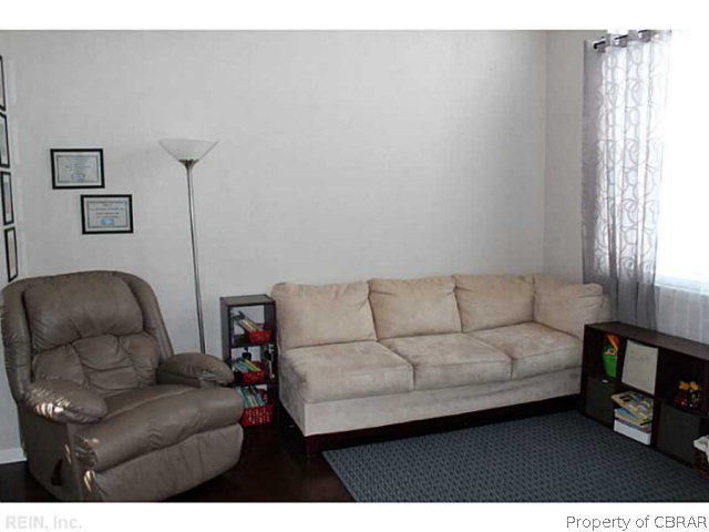 8210 Ruddock Place Hayes, VA 23072 - Photo 18 of 27