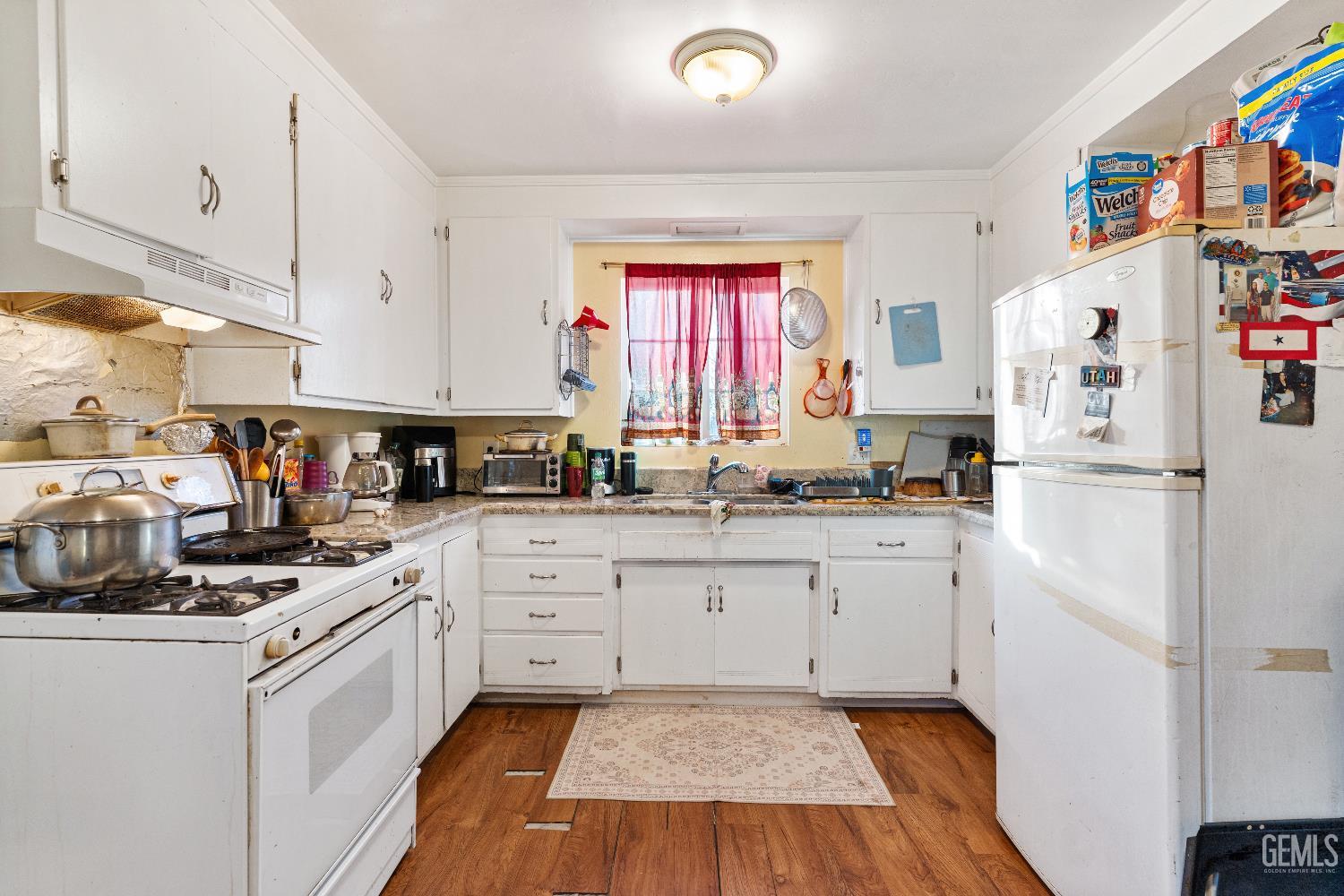 Undisclosed Address Shafter, CA 93263 - Photo 11 of 20