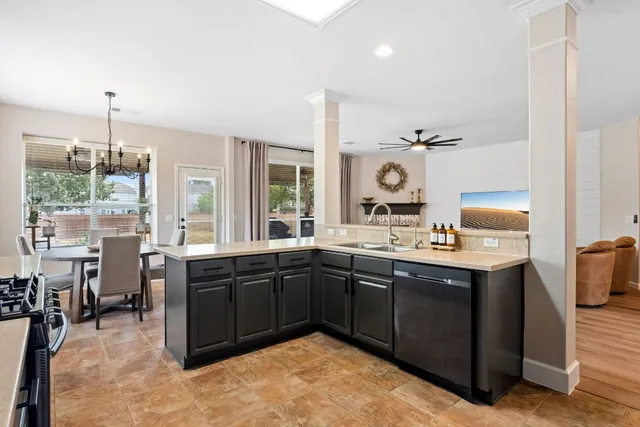 $460,000 | 154 Larch Cove, Kyle, TX 78640