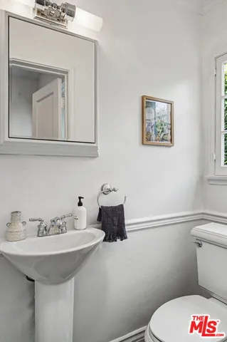 $1,699,000 | 5009 Willowcrest Avenue, North Hollywood, CA 91601