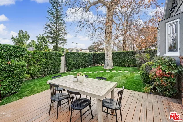 $1,699,000 | 5009 Willowcrest Avenue, North Hollywood, CA 91601