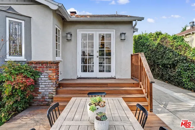 $1,699,000 | 5009 Willowcrest Avenue, North Hollywood, CA 91601