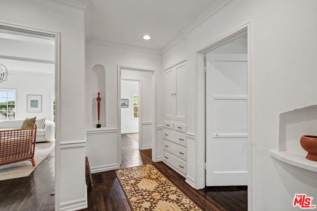 5009 Willowcrest Avenue North Hollywood, CA 91601 - Photo 24 of 61