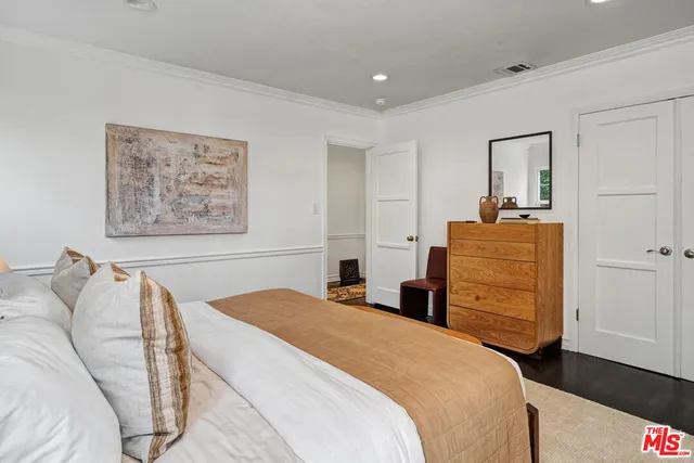 $1,699,000 | 5009 Willowcrest Avenue, North Hollywood, CA 91601