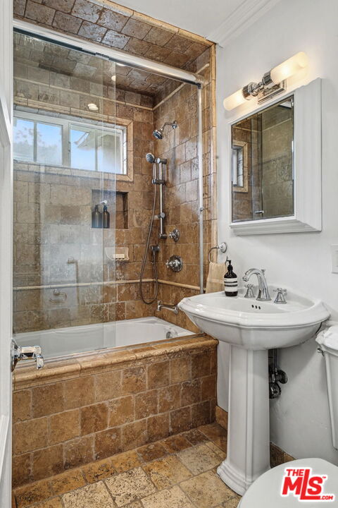 5009 Willowcrest Avenue North Hollywood, CA 91601 - Photo 38 of 61