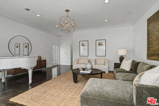 $1,699,000 | 5009 Willowcrest Avenue, North Hollywood, CA 91601