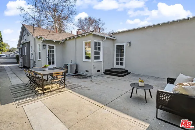 $1,699,000 | 5009 Willowcrest Avenue, North Hollywood, CA 91601